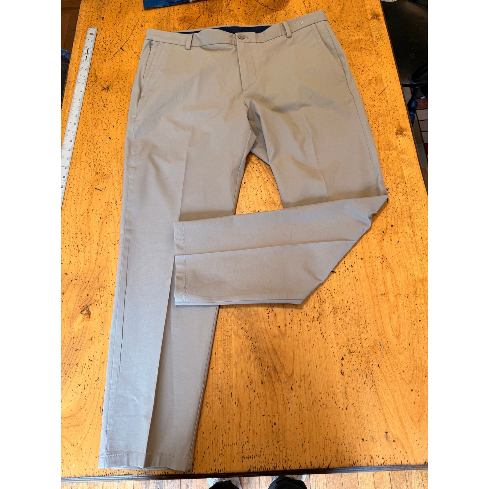 Vineyard Vines On-The-Go 38x30 Mens Khaki Performance Stretch Chino Golf Pants